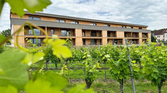 Massivholzwohnbau in Brunnkirchen mit Holzfassade nach Architekturplanung von Niklas Ruprechter Pointinger Bau GmbH